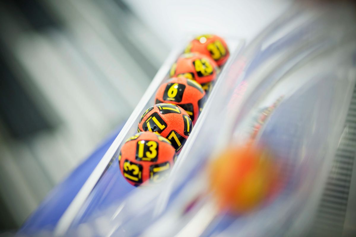 Loto 6/49 și Joker: reporturi de peste 13 milioane de lei la trageri de duminică, 11 octombrie