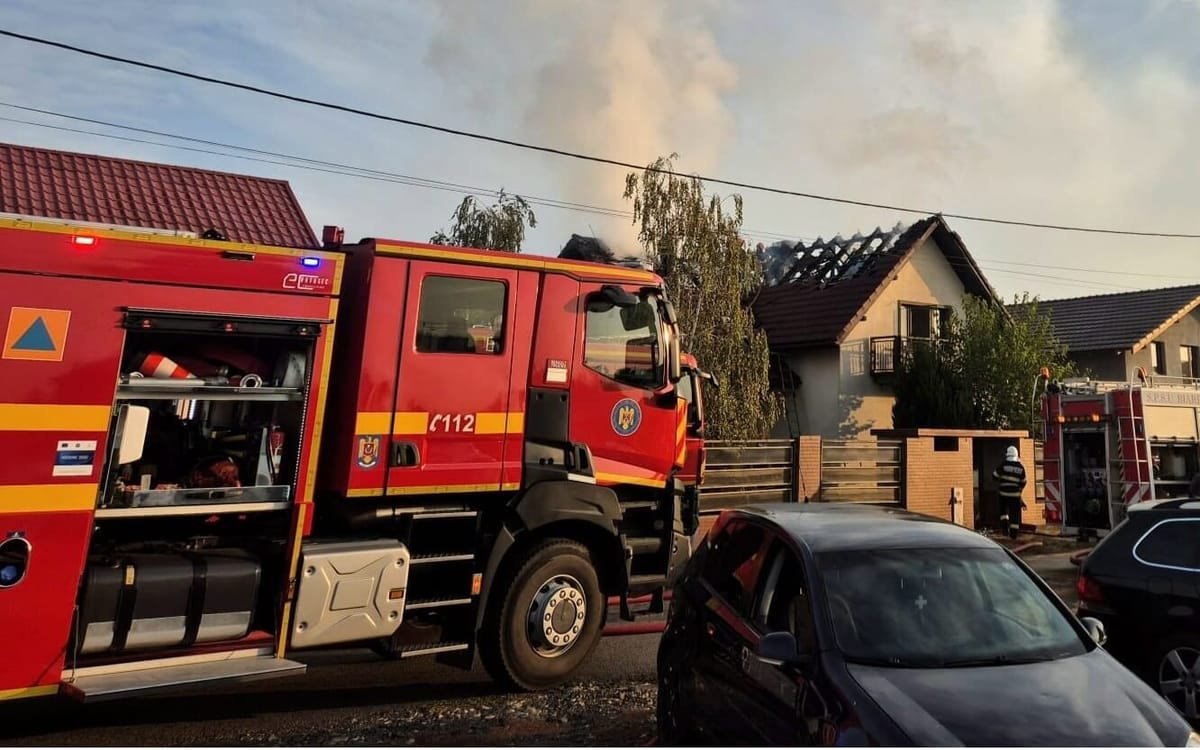 Lovrin, Timiș: două case cuprinse de flăcări, printre 10 incendii la gospodării din octombrie