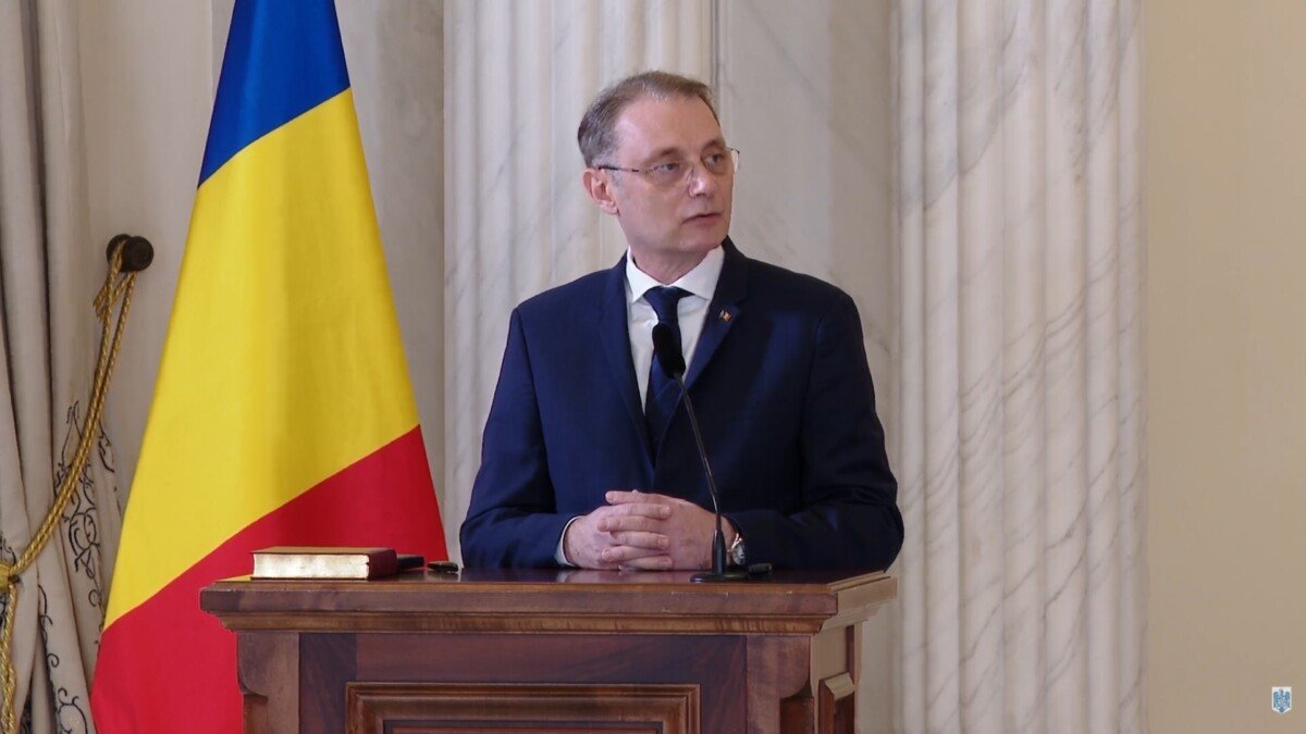Luca Niculescu, la învestirea noului Guvern: formarea a presupus două săptămâni de negocieri