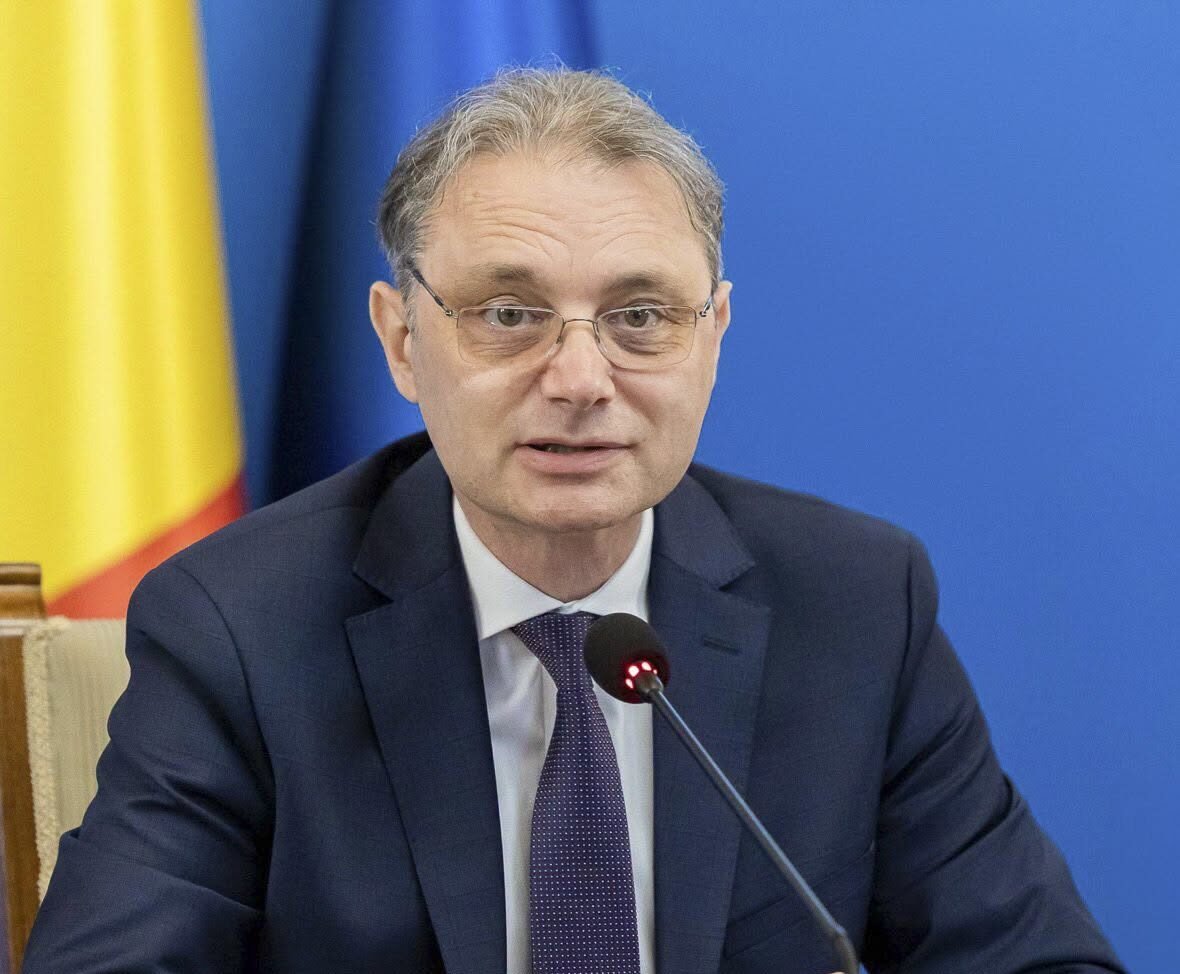 Luca Niculescu, premier desemnat: este optimist, toate opțiunile pentru guvern rămân în picioare