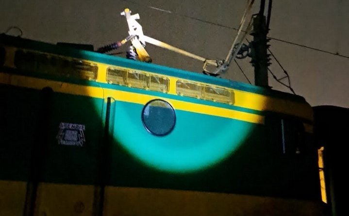 Lugoj: defecțiune la pantograful unui tren, pe Magistrala 100, cu întârzieri pentru mai multe trenuri