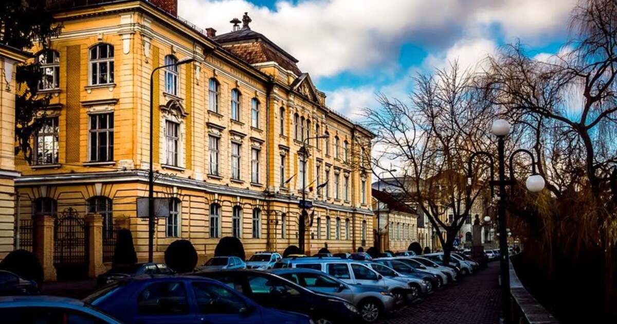 Lugoj: nouă oferte pentru reabilitarea a trei clădiri ale Liceului Coriolan Brediceanu, 17,5 milioane lei