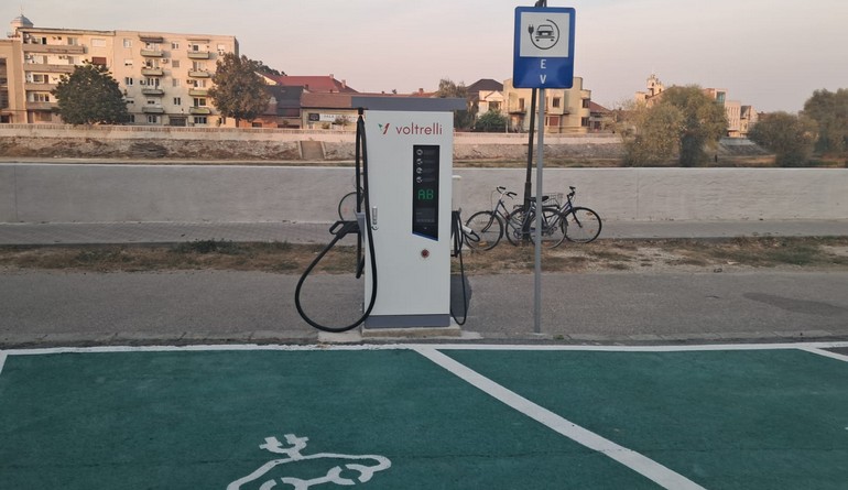 Lugoj: proiect de regulament pentru stațiile de reîncărcare a vehiculelor electrice de pe domeniul public