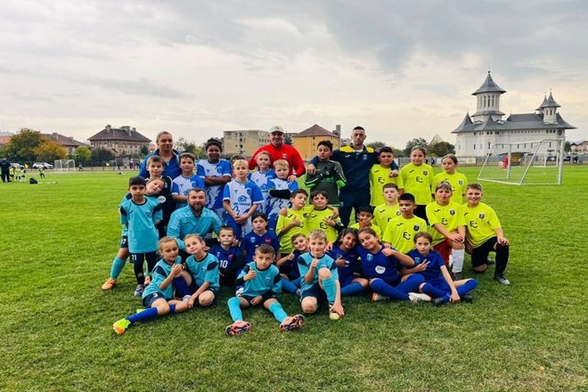 Lupeni: copiii de la Sporting Lupeni au strălucit la Interliga Națională de fotbal U7-U10