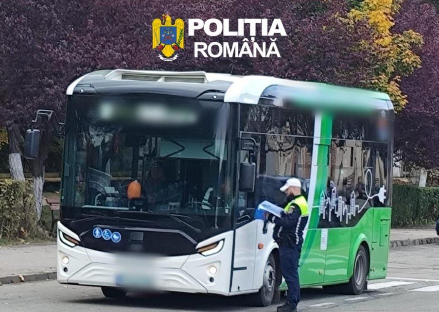 Lupeni: șofer de autobuz care transporta călători, depistat la volan cu alcool în aerul expirat