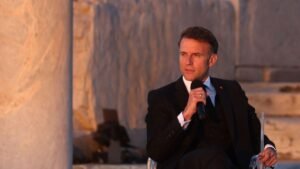 Macron critică liderii străini care își fac campanie pe spatele Franței după violențele din weekend
