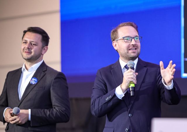 Mandatul lui Dominic Fritz la Primăria Timișoarei s-a încheiat. Ruben Lațcău, primar interimar