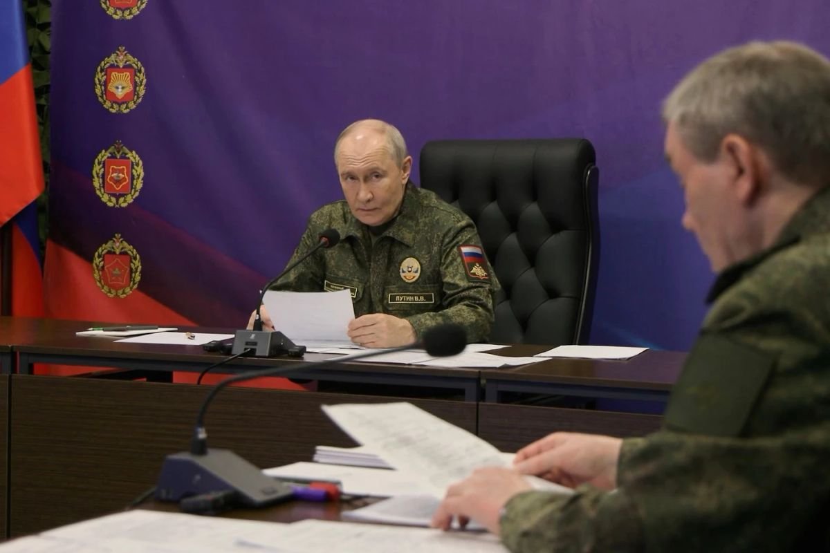 Marea Britanie avertizează asupra riscului unui război cu Rusia, în exerciții militare alături de Franța