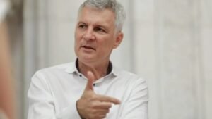Ministrul Economiei, Daniel Zamfir, cere demisia Adrianei Miron după prelungirea mandatului cu șase luni