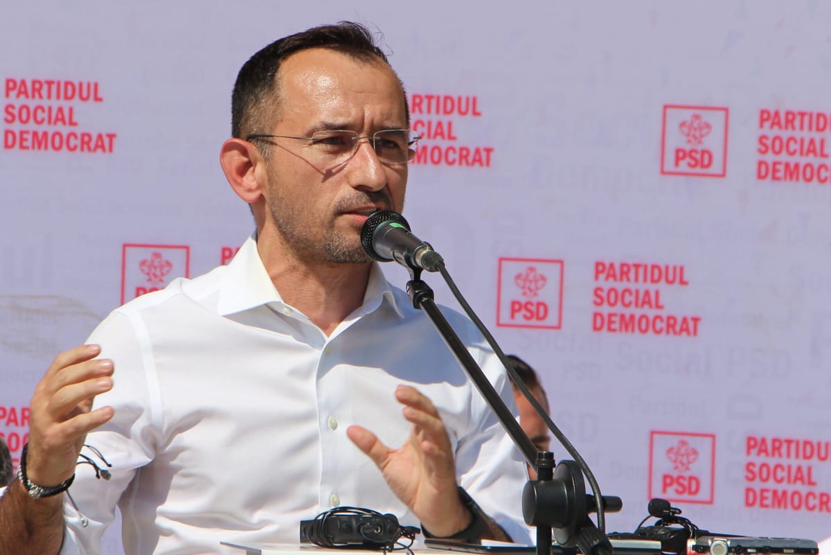 Moldova Nouă: Adrian Torma cere ANI un punct de vedere despre funcțiile după pierderea mandatului