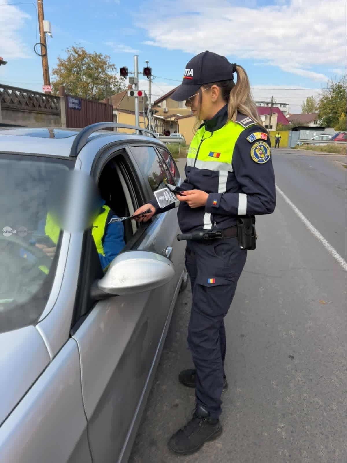 Mureș: 51 de amenzi și 8 permise reținute la controale la trecerile la nivel cu calea ferată