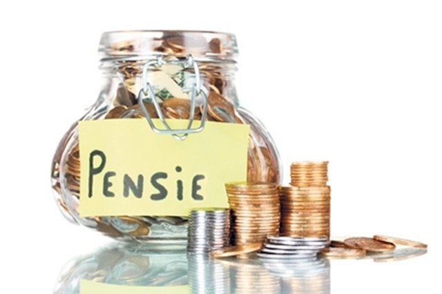 Nicușor Dan a promulgat legea: românii pot economisi pentru pensie prin investiții pe bursă
