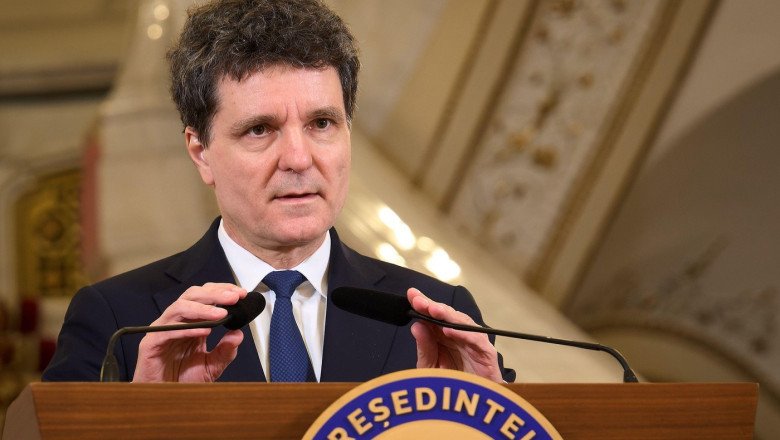 Nicușor Dan sesizează CCR asupra legii monumentelor istorice, contestând amendamentele din Camera Deputaților