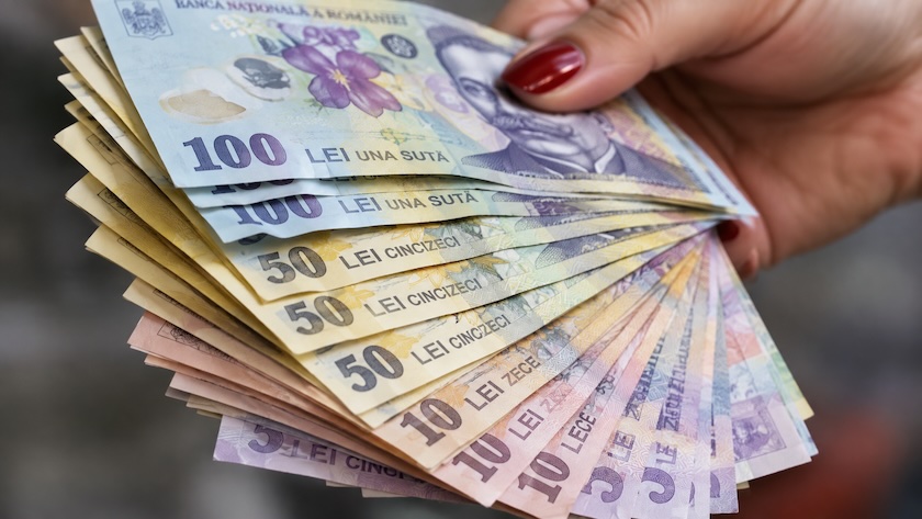 Noua schimbare care îi afectează pe românii cu credite. Calculul pentru rate