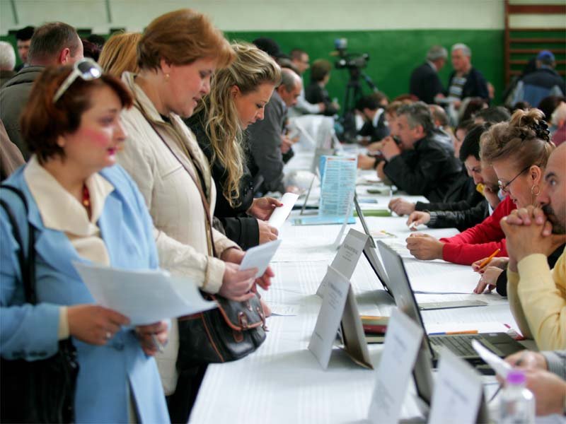 Numărul șomerilor din România a scăzut în septembrie, la 517.100, dar rămâne peste nivelul din 2025