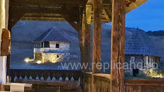 Orăștie: apus de octombrie, amintiri din satul bunicilor și o bijuterie turistică