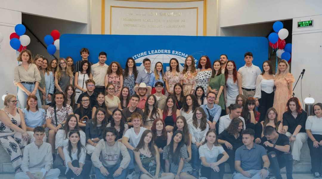 Până la 70 de liceeni români pot petrece un an în SUA prin FLEX Global. Înscrieri până pe 22 octombrie