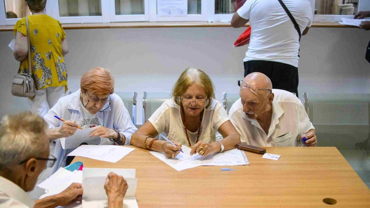 Pensii 2027: indexare de cel mult 3%, dacă există bani, avertizează economistul Adrian Negrescu