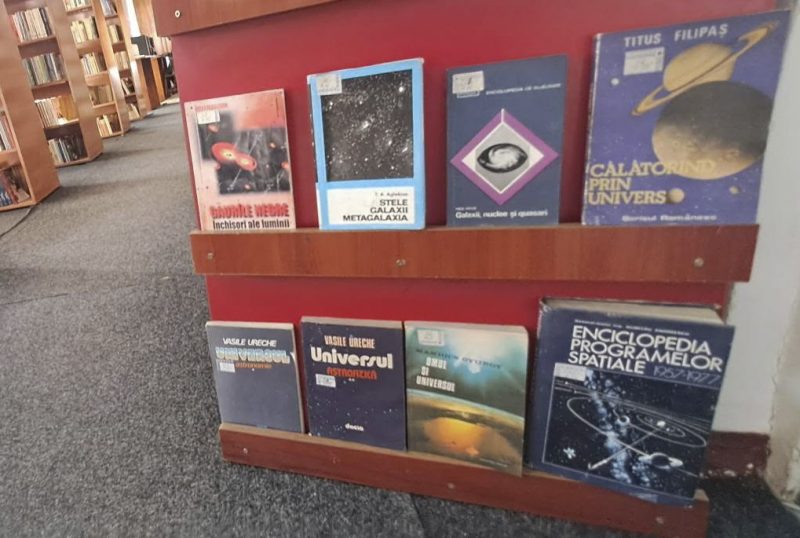 Petroșani: Biblioteca „Valeriu Butulescu” marchează Săptămâna Mondială a Spațiului Cosmic cu o expoziție