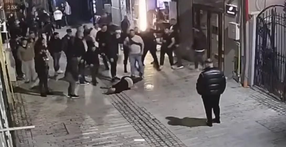Piezișa din Cluj: un tânăr de 24 de ani a ajuns inconștient la spital după o altercație cu un agent de pază