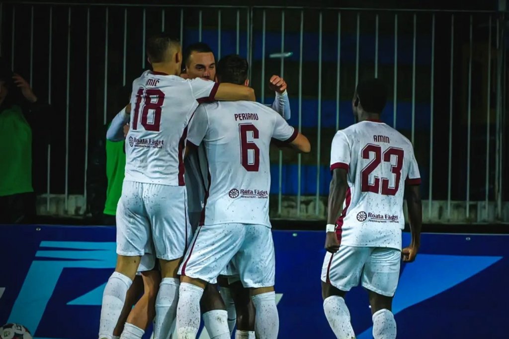 Ploiești: CFR Cluj remizează 1-1 cu Petrolul pe un gazon greu și se întoarce cu un punct