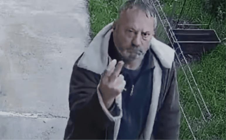 Plopilor, Cluj: tatăl scandalagiului, amendat de polițiști și internat la Psihiatrie