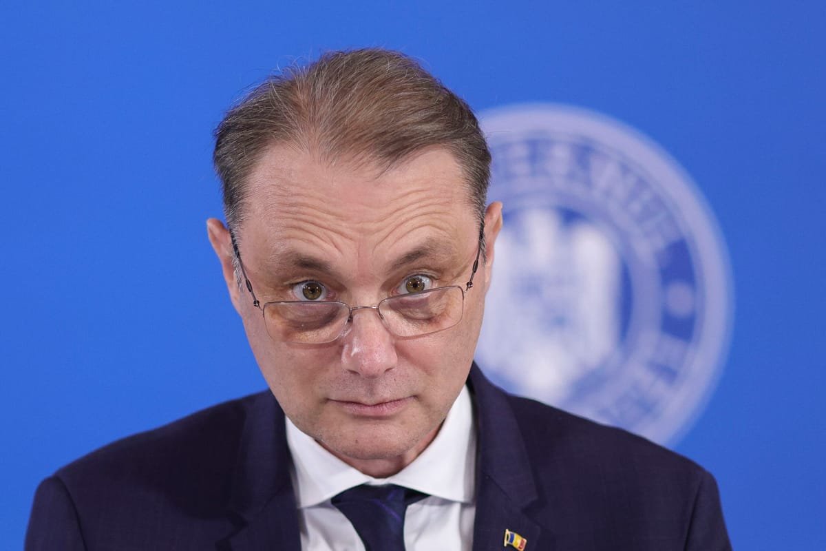 PNL îi cere premierului Luca Niculescu să adopte urgent rectificarea bugetară necesară serviciilor publice