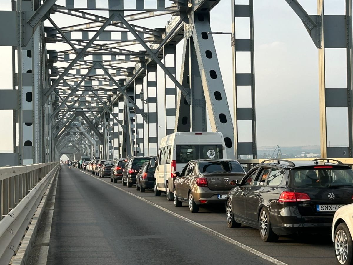 Podul Giurgiu–Ruse are restricții timp de patru zile, traficul se desfășoară alternativ