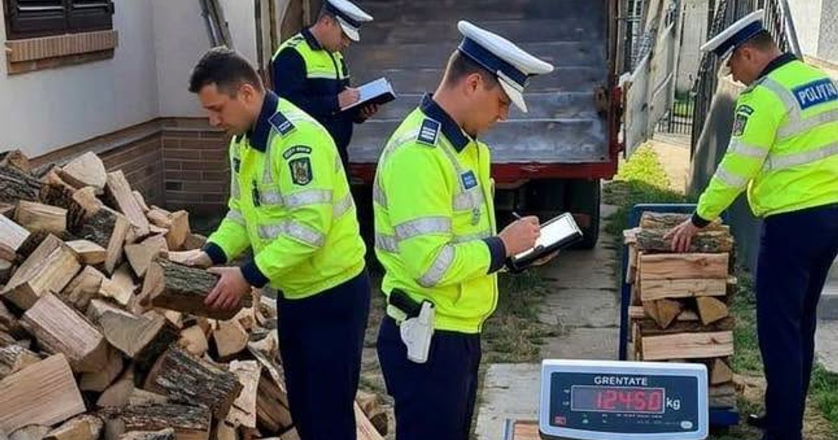 Polițiștii din Satu Mare vor cântări zilnic lemnele de foc pentru încălzirea sediilor