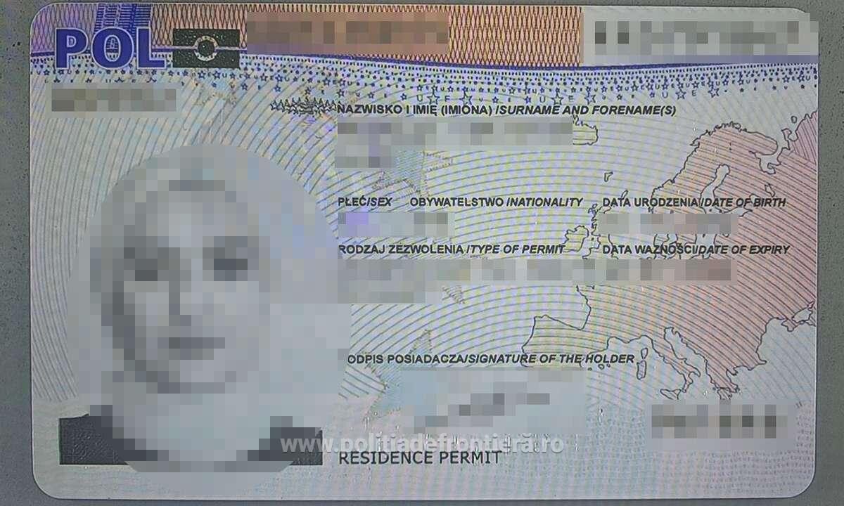 Polițiștii de frontieră au constatat nereguli privind transportul produselor accizabile și folosirea unor documente fals