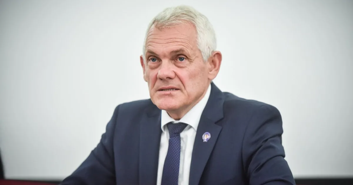 Prefectul Sibiului, Mircea Crețu, și-a depus demisia și refuză deocamdată detalii despre motive