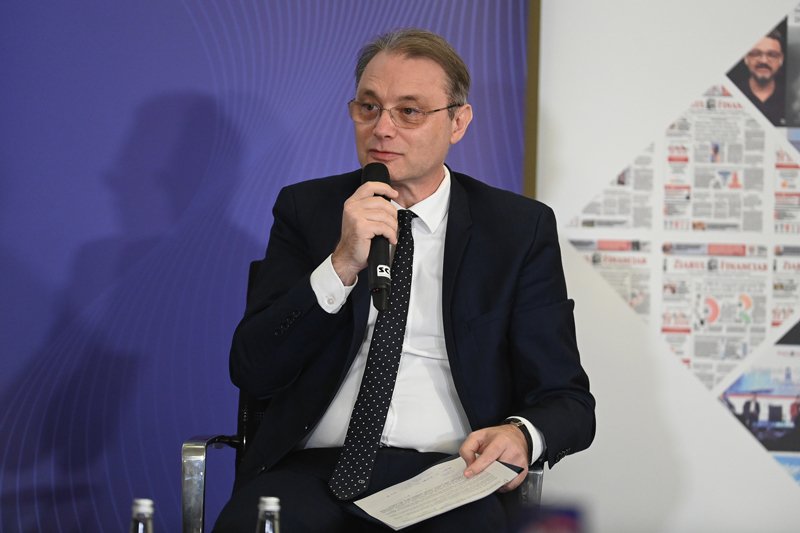Premierul desemnat Luca Niculescu a depus lista guvernului; IMCA va fi eliminat de la 1 ianuarie 2027