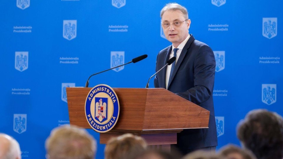 Premierul desemnat Luca Niculescu propune partidelor un acord de susținere pe 6 luni pentru reforme