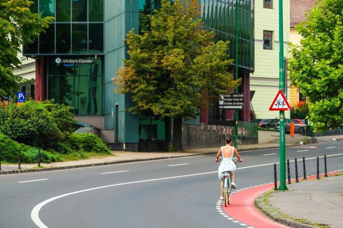 Primăria Braşov a accesat un proiect european de 20 mil. lei pentru amenajarea unor piste pentru biciclete