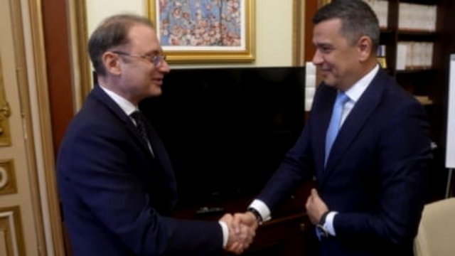 PSD ar putea intra în Guvernul Niculescu, PNL și UDMR ar vota investirea, USR cere alegeri anticipate