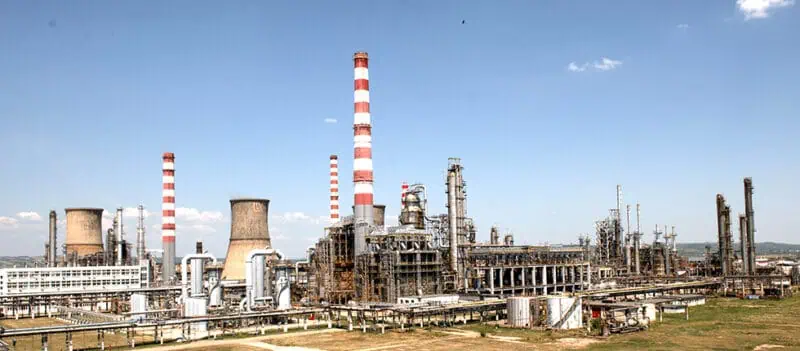 Rafinăria Petrotel-Lukoil din Ploiești ar putea fi preluată de un consorțiu american condus de Todd Boehly