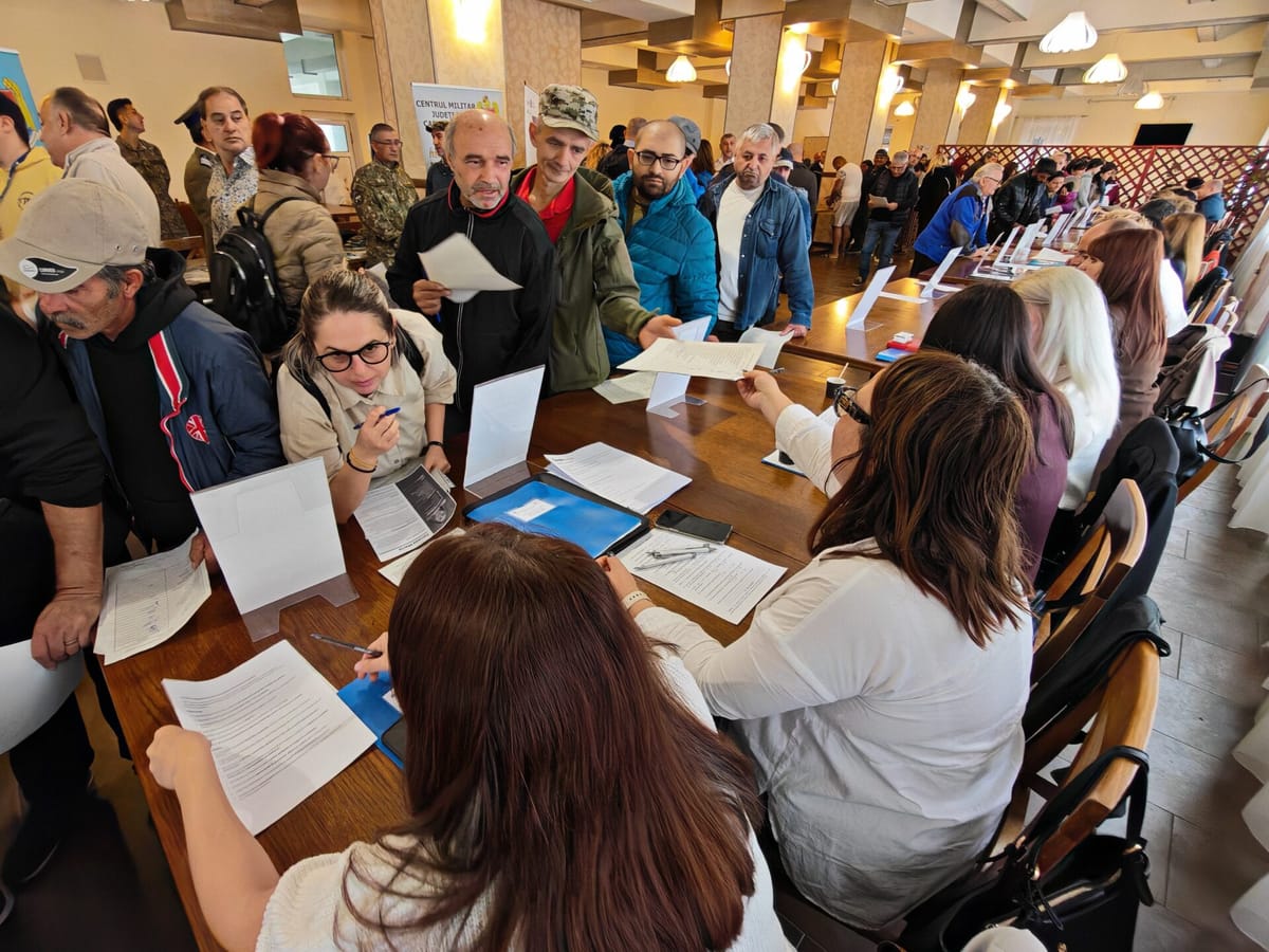 Reșița: 81 din 306 participanți la bursa locurilor de muncă pentru absolvenți, invitați la angajare