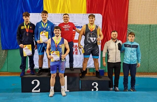 Reșița: patru medalii la Cupa României U20 la lupte libere, cu două titluri de aur