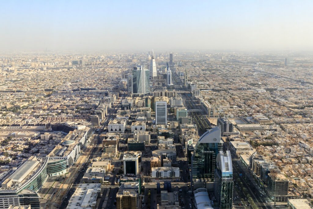 Riad: coaliția condusă de Arabia Saudită anunță interceptarea unei rachete lansate de rebelii houthi