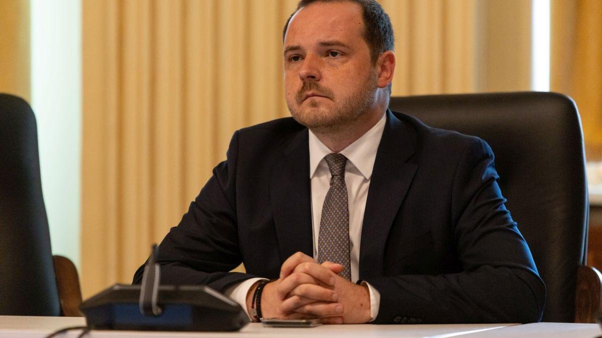Rogobete propune plata progresivă a gărzilor și includerea rezidenților din anul I