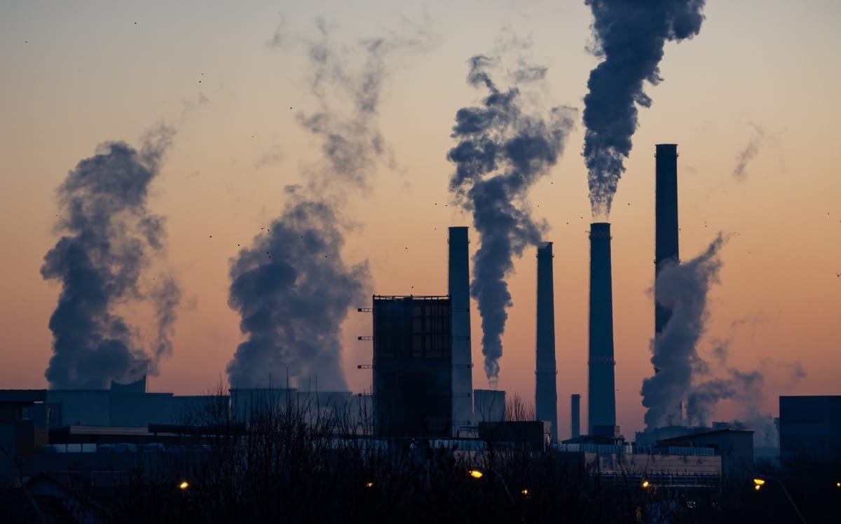 România ar putea cere amânarea noilor limite de calitate a aerului, avertizează Asociația 2Celsius