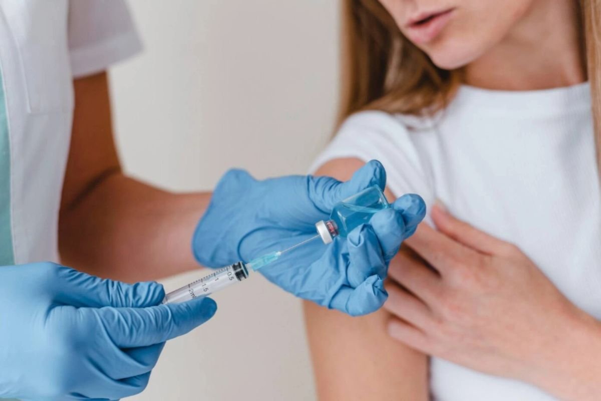 România: criză de vaccin antigripal, sute de mii de doze sunt așteptate în farmacii