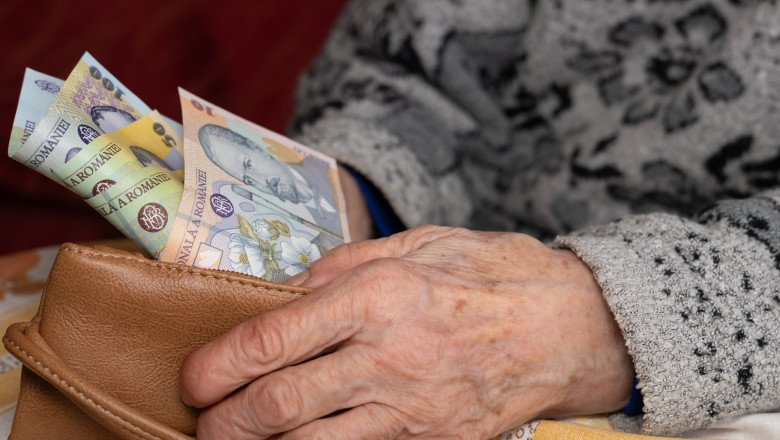 România: pensia medie a fost de 2.785 de lei în septembrie, iar numărul pensionarilor a scăzut ușor