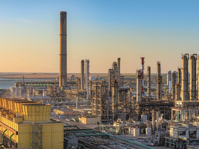Rompetrol Rafinare: acțiunile primite de stat în 2010 au crescut cu 1.500%, statul a câștigat 3 mld. euro