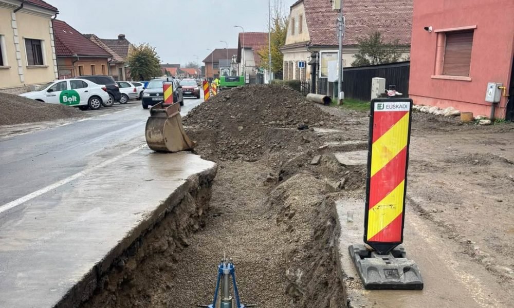 Săcele: primarul dă ultimatum Companiei Apa după șantiere abandonate și străzi sparte