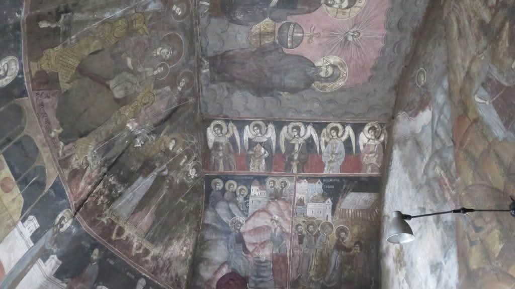 Sâmbăta de Sus: două biserici istorice vor fi restaurate cu aproape 30 de milioane de lei