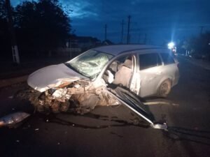 Sâmbăteni, pe DN 7: accident în care un șofer de 65 de ani a fost rănit și dus la spital