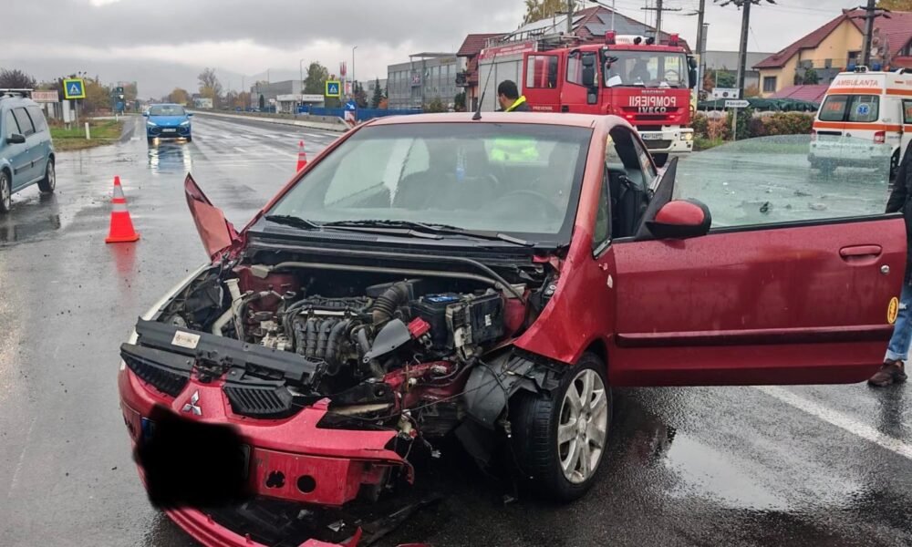 Sântandrei, DN 7: o femeie a fost rănită într-un accident, cauzat probabil de neacordarea de prioritate