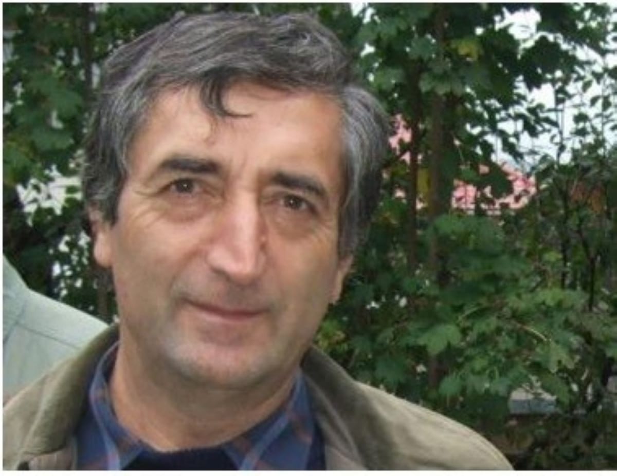 Școala fără reforme: un banc despre polițiști și becuri ironizează așteptarea schimbărilor în educație