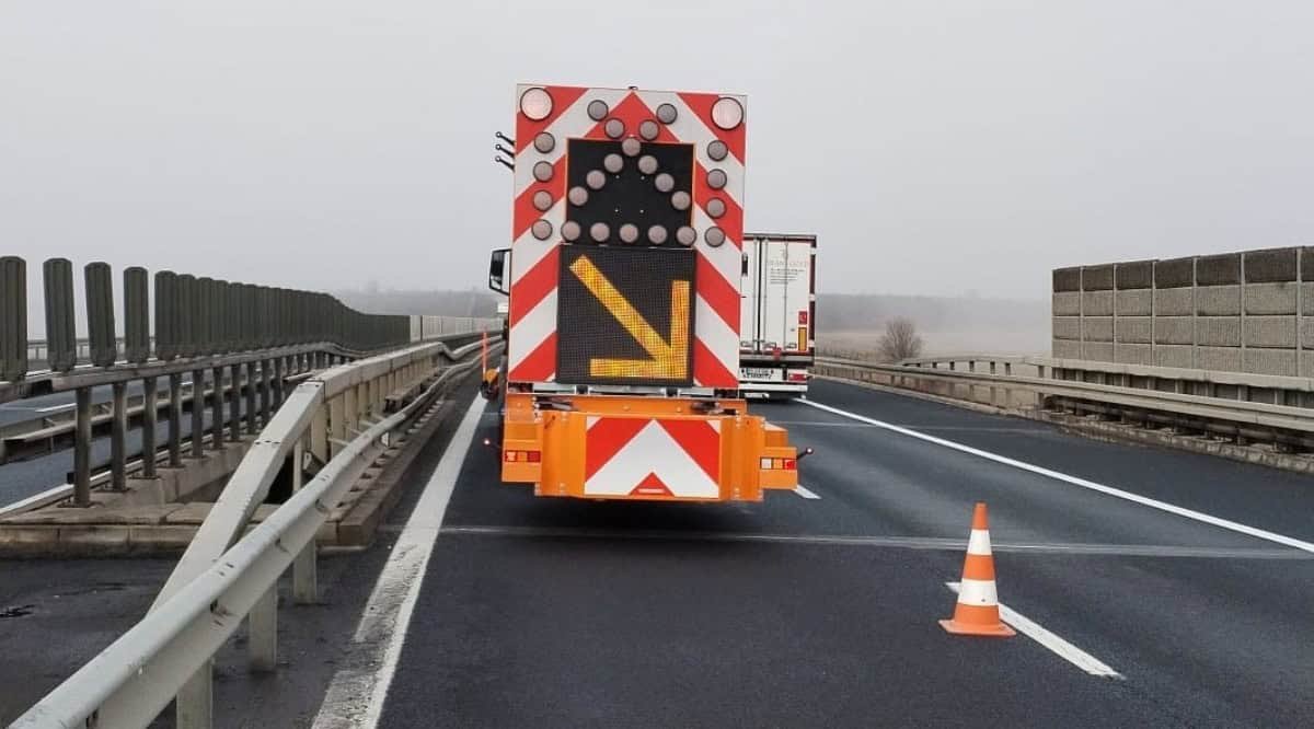 Sebeș–Sibiu, pe A1: restricții de circulație pentru curățarea rigolei mediane